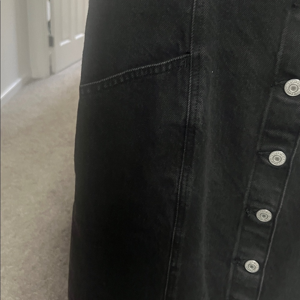 Levi's Black Denim Top - Picture 5 of 5